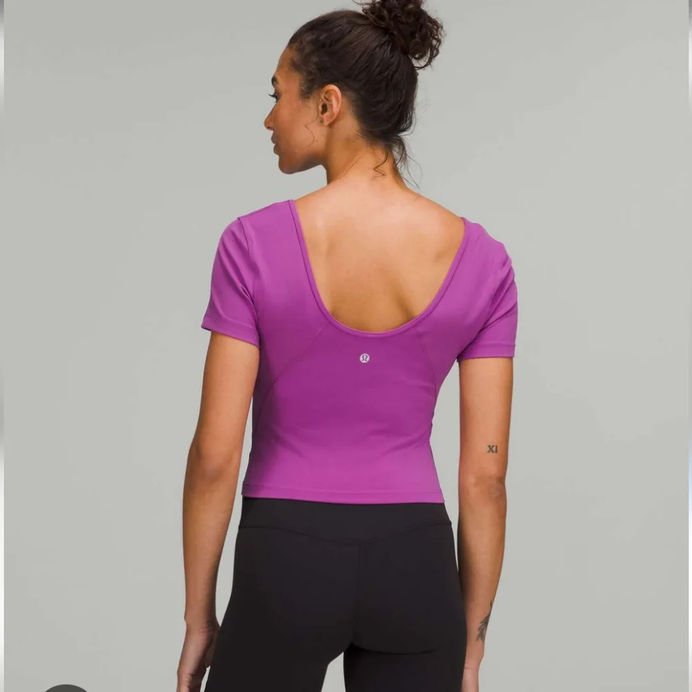 Lululemon Align T-Shir Deep V-Neck Berry M - Picture 3 of 6